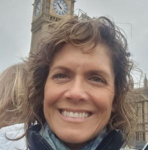 Meet your Posher, Karin